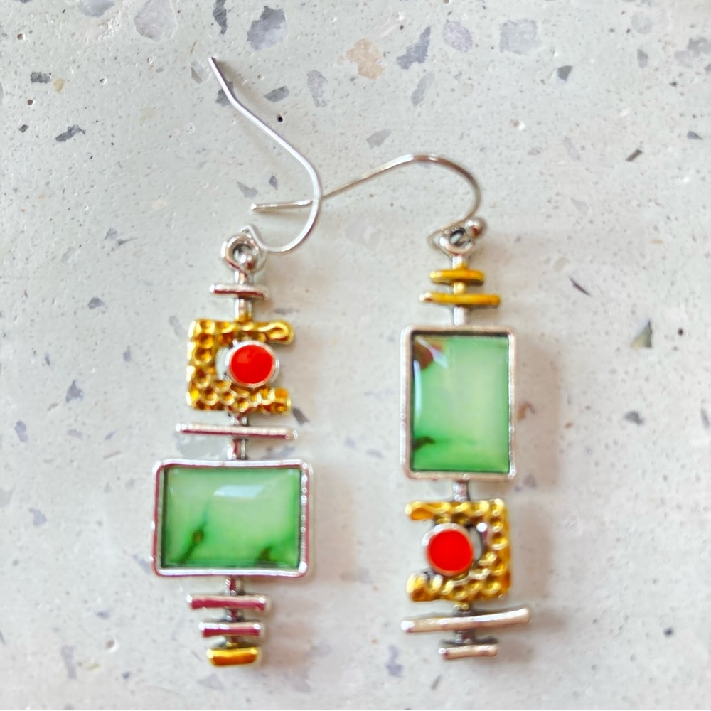 BNWT Green Onyx Marble Effect Geometric Silver Back Earrings - Chic & Versatile - Picture 9 of 10